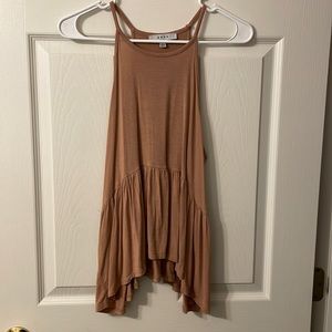 tan tank top